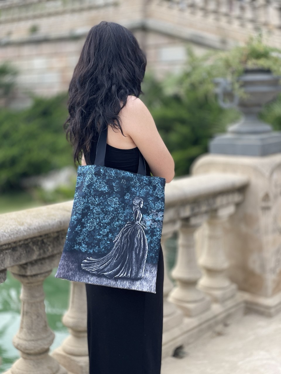 Bolsa Tote Bag - "En el Rosal" La Bella y la Bestia, de Villeneuve